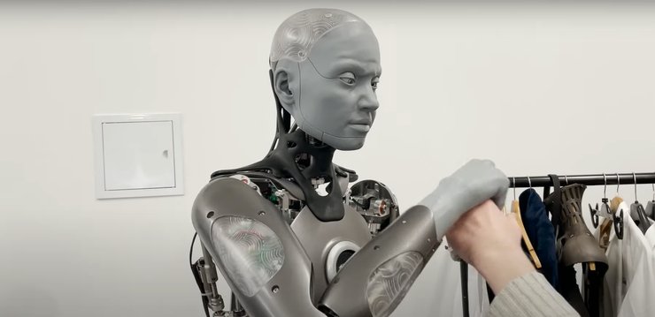 Робот Ameca, Робот, Ameca