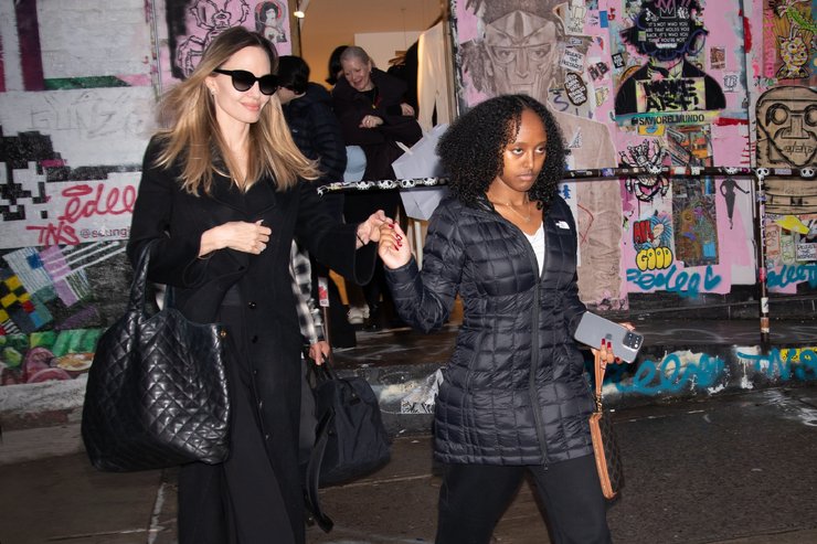 Анджелина Джоли с дочерью Захарой