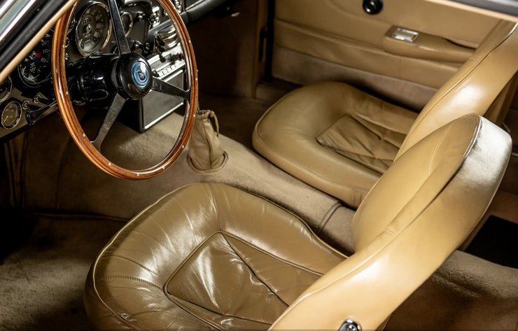 салон Aston Martin DB6, Aston Martin DB6 Shooting Brake, универсал Aston Martin, Aston Martin DB6 1966