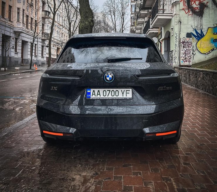 BMW iX 2024, BMW iX M60, новий BMW iX, електромобіль BMW, кросовер BMW