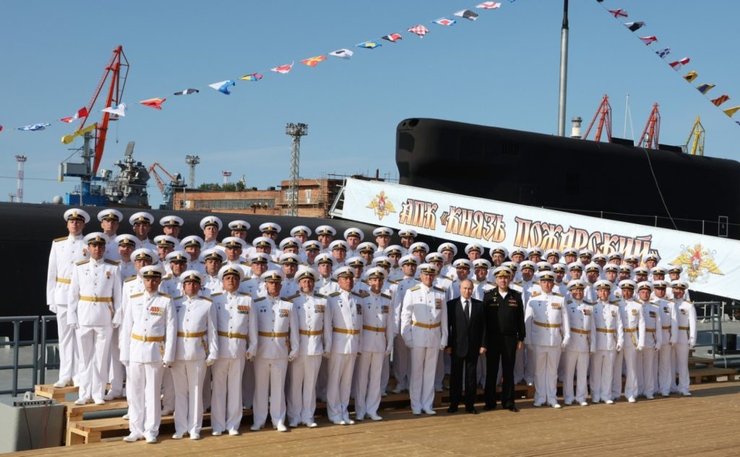 Церемония передачи подводной лодки