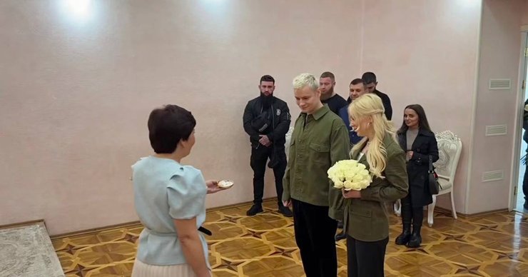 SHAMAN та пропагандистка Катерина Мізуліна одружилися  в окупованому Донецьку