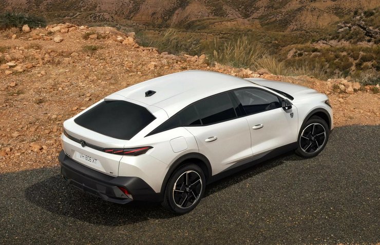 Peugeot e-408, новий Peugeot 408, електромобіль Peugeot, новий Peugeot e-408