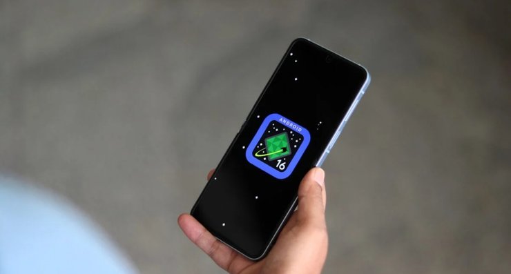 Смартфон на ОС Android 16