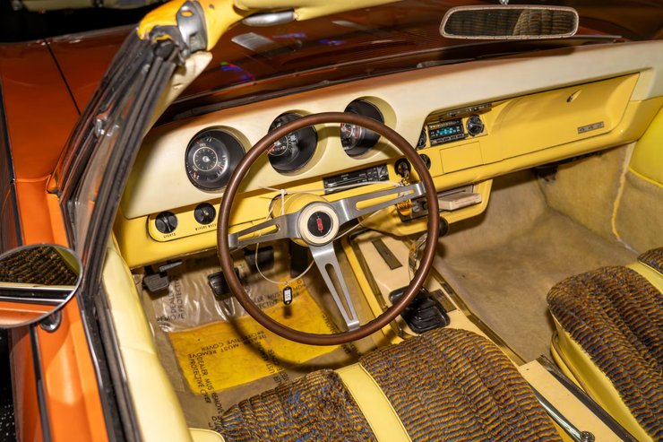 Салон Oldsmobile 442 1968 года