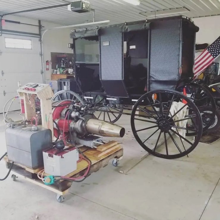 Повозка с реактивным двигателем