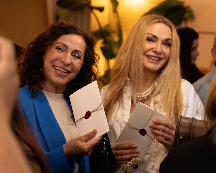 сумська і телеведуча Олена Тополя та Vlad Darwin представили свою нову спільну роботу