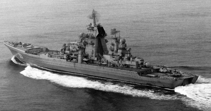 крейсер Фрунзе, атомный крейсер, советский крейсер, крейсеры класса Киров, КТАРК класса Киров, корабли класса Киров, судьба крейсеров класса Киров, крейсеры СССР, флот СССР, крейсеры советского флота, атомные крейсеры СССР