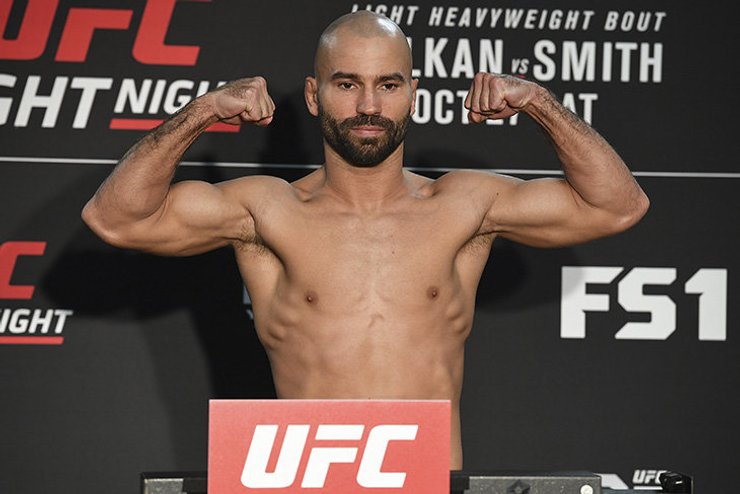 Конор Макгрегор, Бой, Денис Беринчик, бокс, Смешанные единоборства, Кулаки