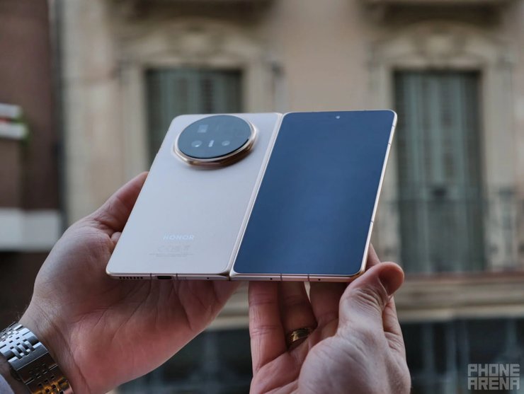Телефон Honor Magic V6