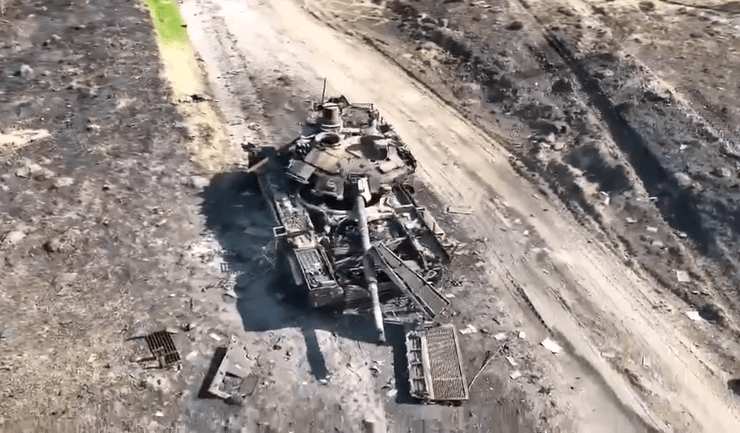 танк 90М, российский танк, подбитый танк, уничтожение российской армии, война с россией, год войны с рф, годовщина полномасштабного вторжения, годовщина войны с россией, год войны в украине, хроника войны с россией