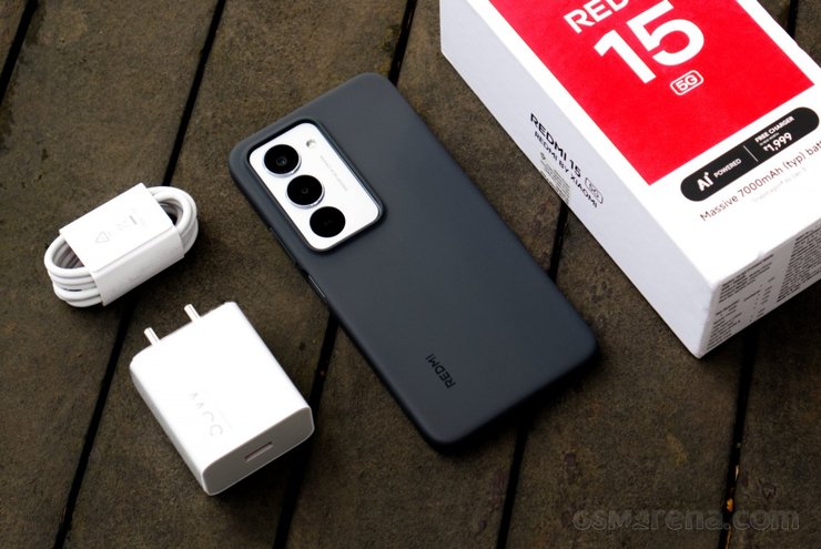 Xiaomi Redmi 15 лучшие бюджетные смартфоны осень 2025