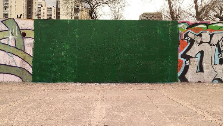 Зафарбований мурал із зображенням Кличка