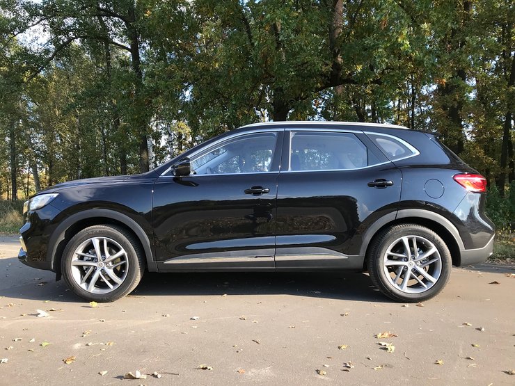 mg hs, morris garages, mg hs автомобіль, mg hs 2021, mg hs відгуки, тест драйв mg hs, mg hs зовнішність