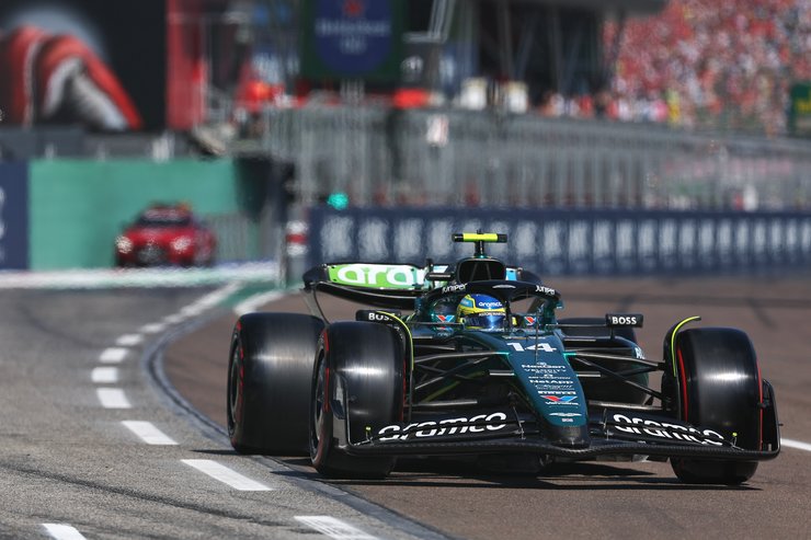 Фернандо Алонсо квалифицировался 19-м в Имоле