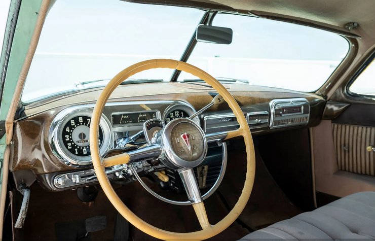 Салон Hudson 1952