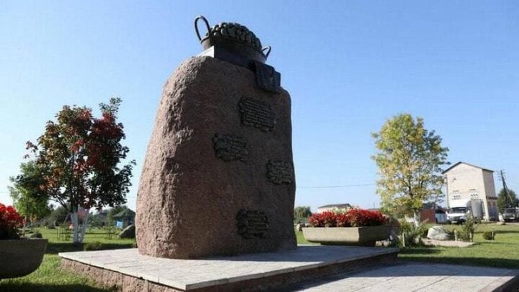 памятник картошке, беларусь