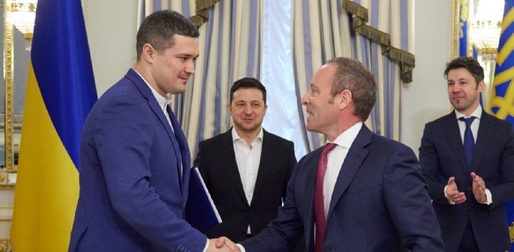 Михаил Федоров, Владимир Зеленский, Марк Леннон, Apple