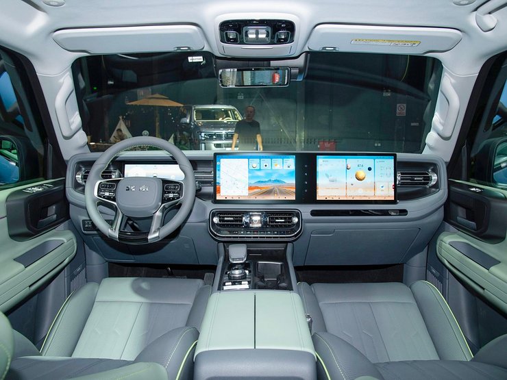 салон BAIC BJ40, BAIC BJ40e, новий BAIC BJ40, позашляховик BAIC, китайський позашляховик