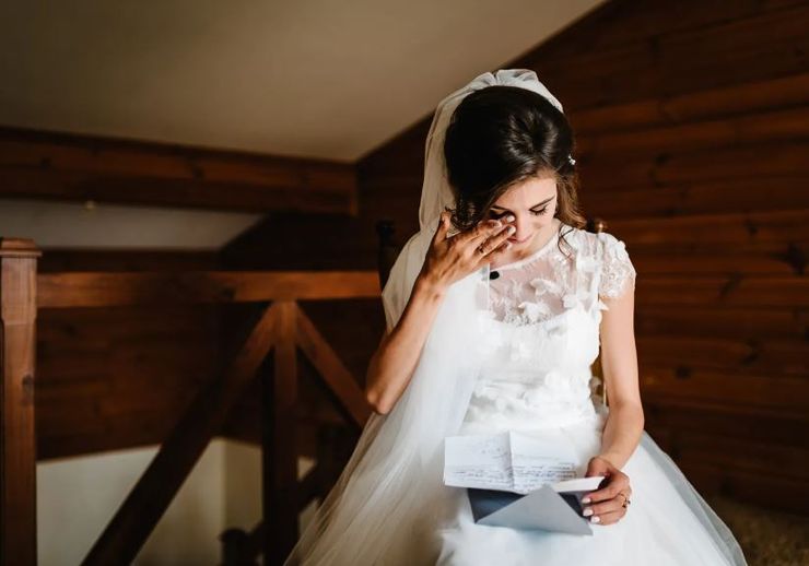 Племінниця образилась на дядька, який приніс на весілля 15 тисяч доларів, скандал, курйози, подарунки на весілля