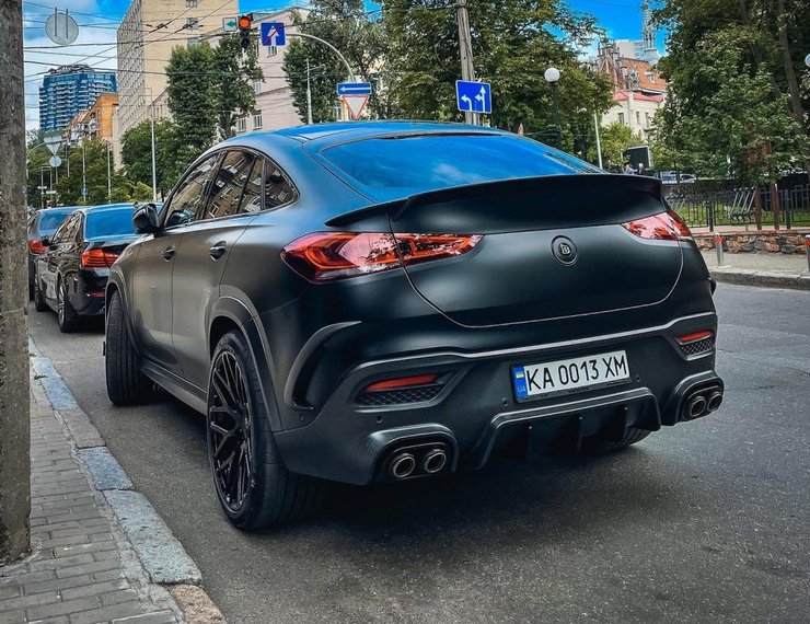 Bugatti Divo, суперкары Украины, Ferrari SF90, Ferrari Roma, Lucid Air, самые дорогие авто в Украине, Ford Mustang