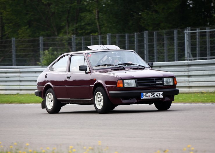 Шкода Рапид