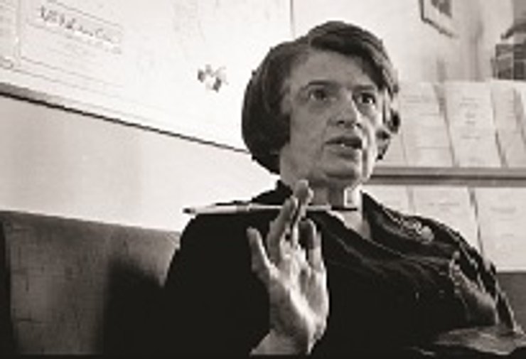  "Права никак не связаны с количеством людей. Недопустимо как с точки зрения закона, так и с точки зрения нравственности, чтобы какая-то деятельность была запрещена отдельному гражданину, но разрешена толпе" Айн Рэнд, американская писательница, философ  