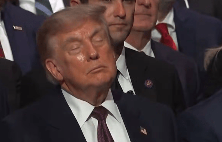 Трамп заснув на похороні Ліндсі Грема