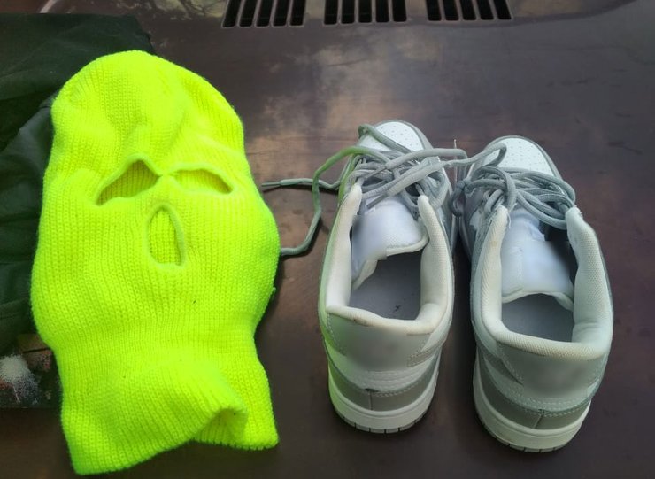 маска, кроссовки, миргород