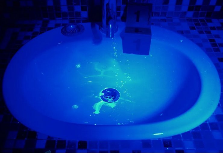 кровь, ультрафиолет, черный свет