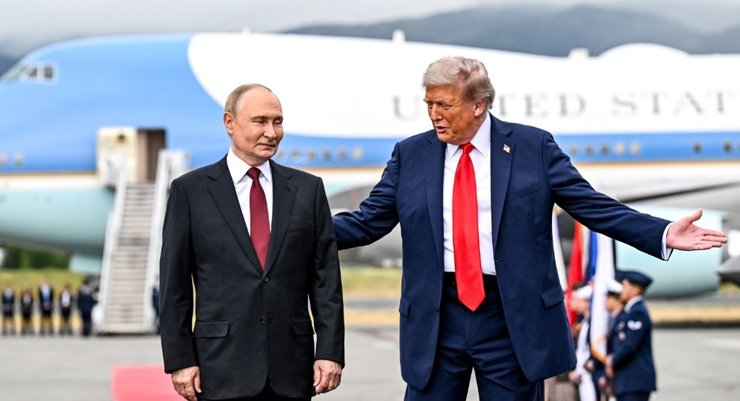 саміт на Алясці,Трамп, Путін