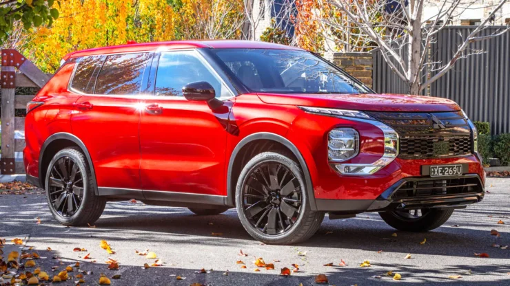 Автомобиль Mitsubishi Outlander