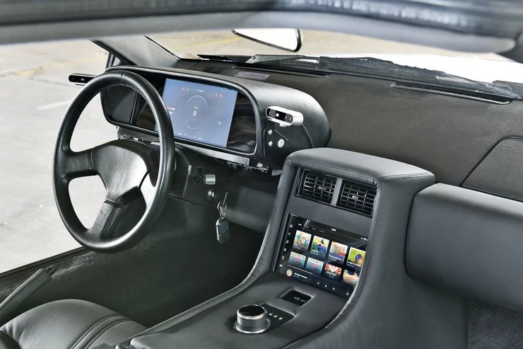 DeLorean DMC12, електромобіль DeLorean, назад у майбутнє