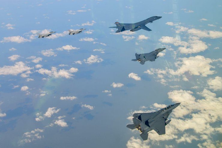 військові навчання, f-16, f-15, f-35