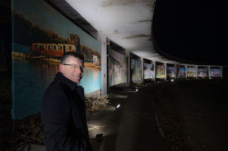 Твори з проекту "Ковчег "Чорнобиль" стали рекордом України в номінації "Найбільша площа фоторобіт авторської виставки" (місто Прип"ять)