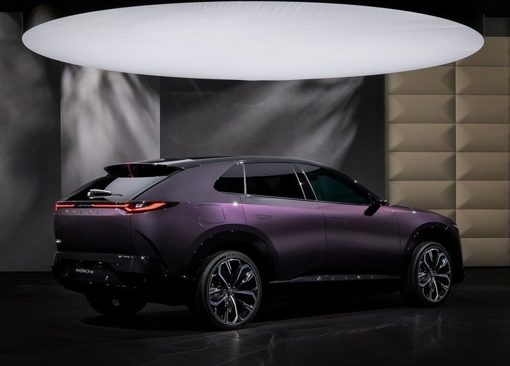 Mazda CX-6e