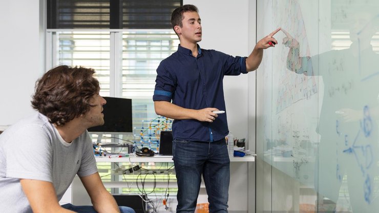 Бен Браун  и Пабло Бонилья Атайдес