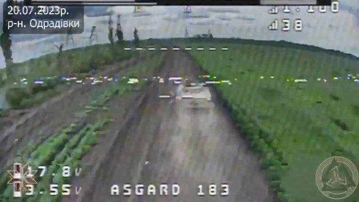 Бронемашина ВС РФ, БМП армии РФ, подбитая БМП РФ