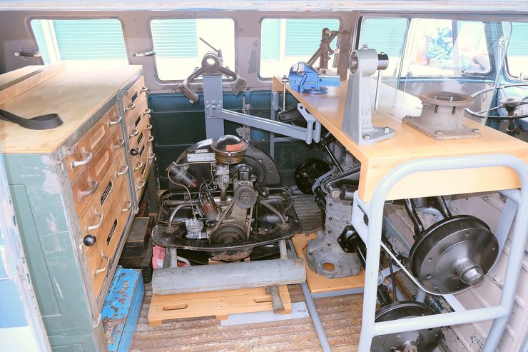 Volkswagen Type 2 Schulwagen