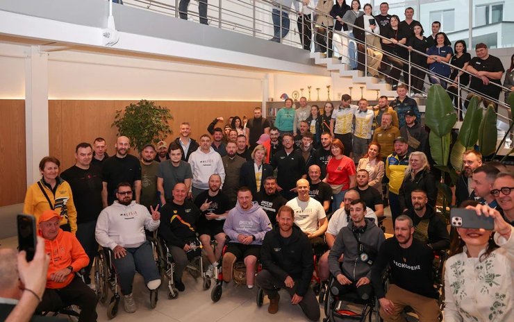 Принц Гаррі у Львові з ветеранами ЗСУ