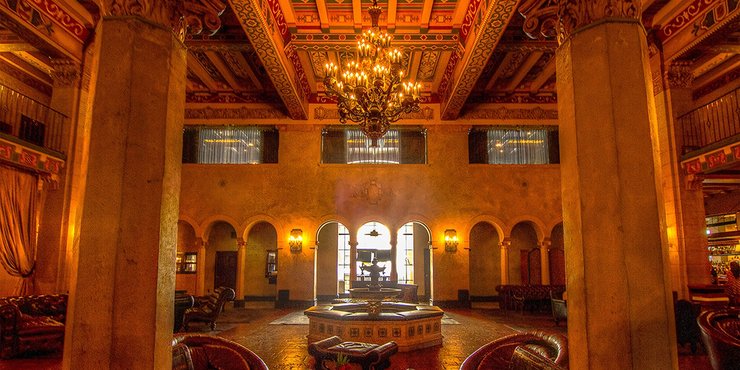 отель с привидениями, гостиница с призраками, привидения, призраки