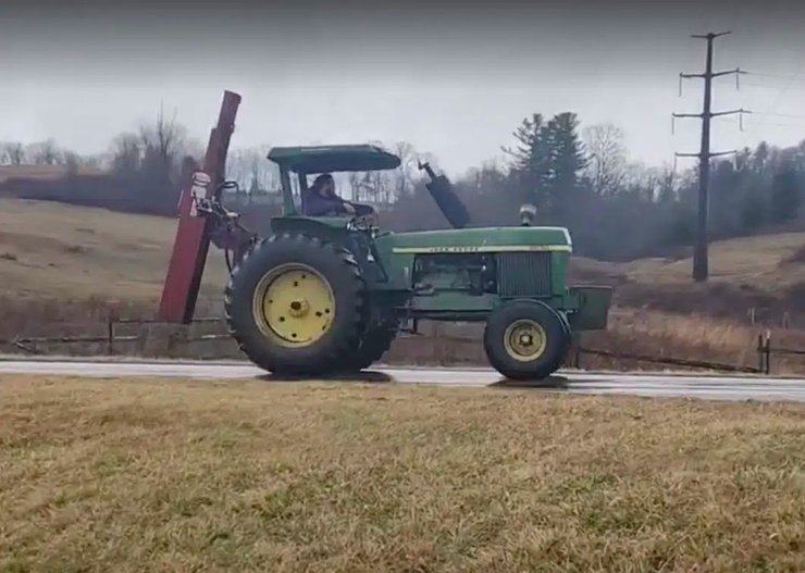 погоня трактор, погоня за трактором, трактор John Deere, полицейская погоня, погоня в США
