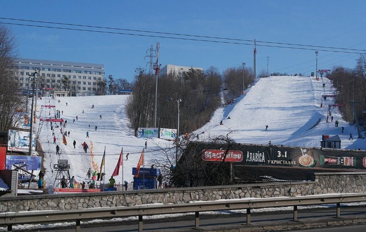 фото гірськолижного комплексу Протасів Яр у Києві
