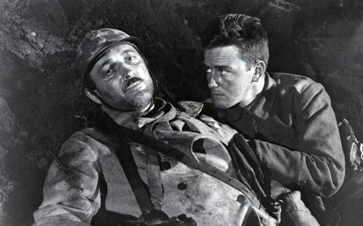 На Западном фронте без перемен, Эрих Мария Ремарк