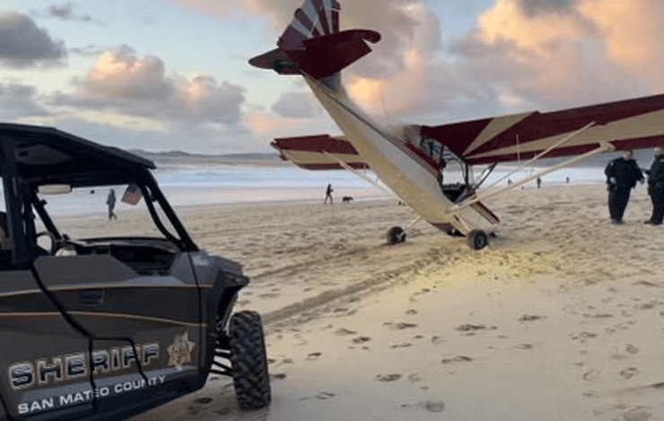 Бездомный угнал самолет, самолет, курьезы, экстренная посадка, сел на пляж, упал в песок, аэропорт, охрана аэропорта, угон