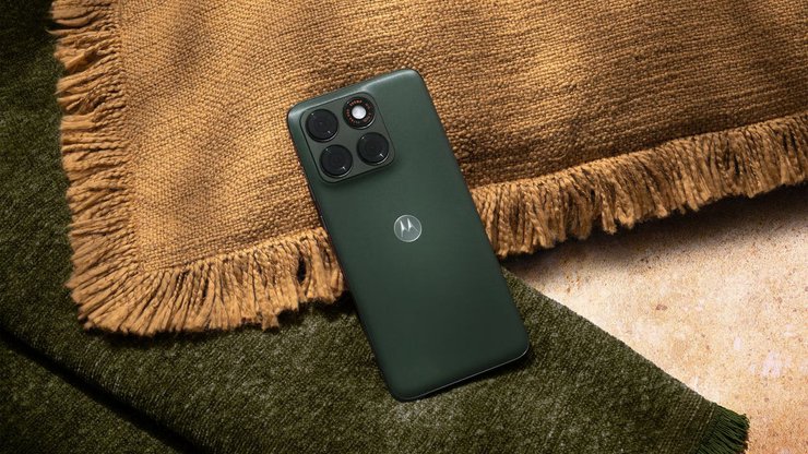 Смартфон Motorola Edge 70 Plus