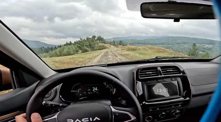 салон Dacia Spring, електромобіль Dacia Spring, кросовер Dacia, електромобіль Renault