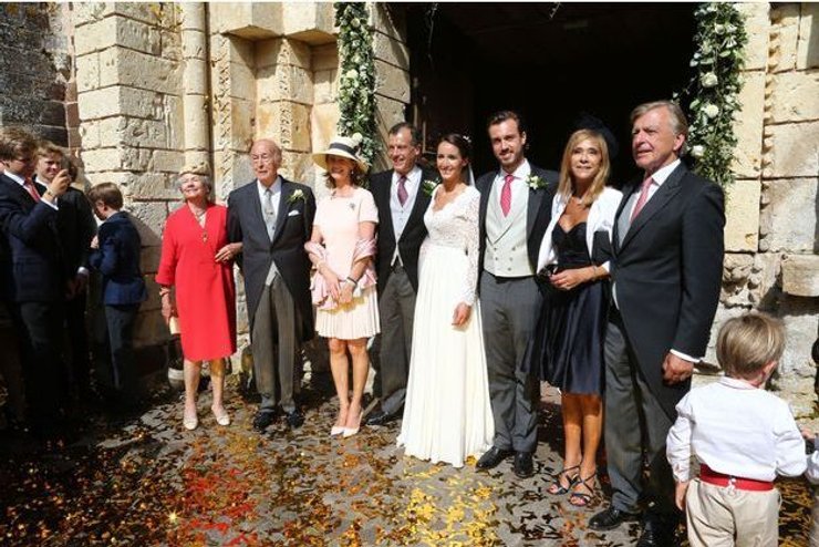 Валери Жискар дʼЭстен на свадьбе дочери/Фото: est republicain