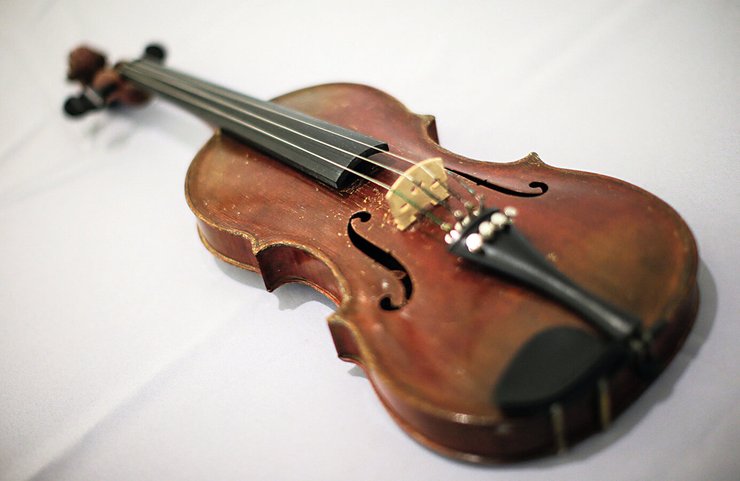 Оскар Штегер, скрипка Эйнштейна