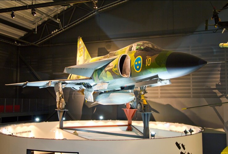 самолет JA-37